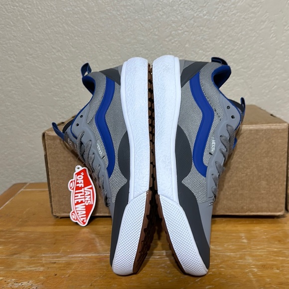 Vans Ultrarange Exo gray true white royal blue men’s size 7 or women’s size 8.5 - Picture 5 of 9
